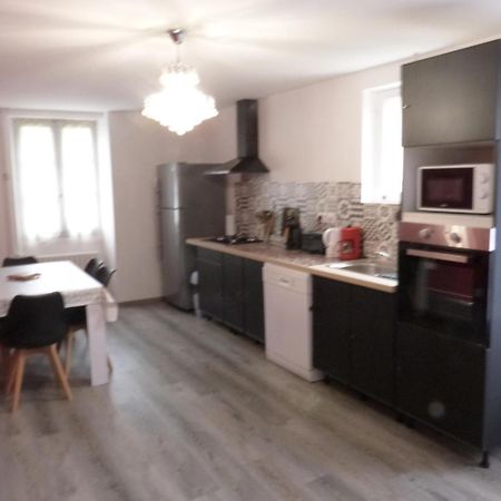 Logement Spacieux Rez-De-Chaussee, Jardin, Stationnement Devant, A 5 Minutes A Pied Du Centre De Sarlat 빌라 외부 사진