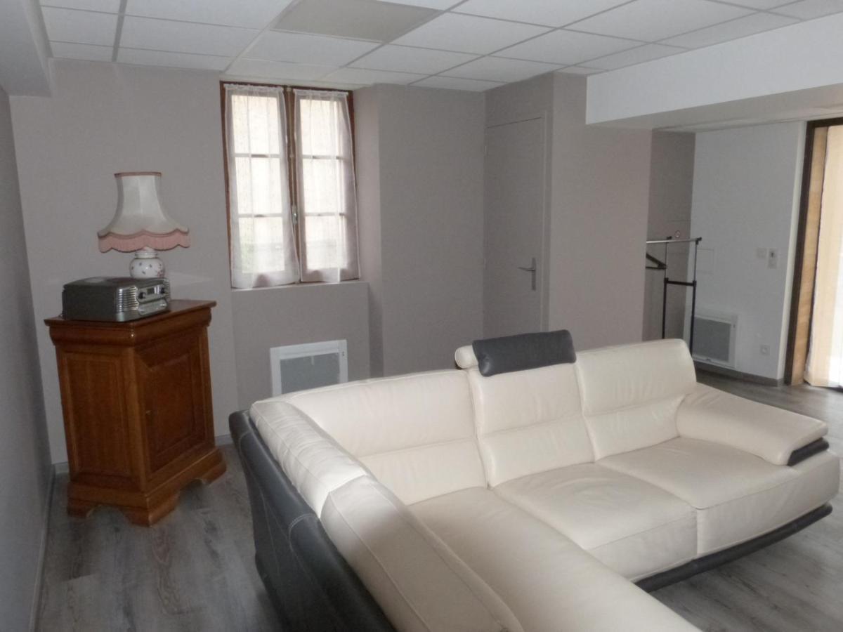 Logement Spacieux Rez-De-Chaussee, Jardin, Stationnement Devant, A 5 Minutes A Pied Du Centre De Sarlat 빌라 외부 사진